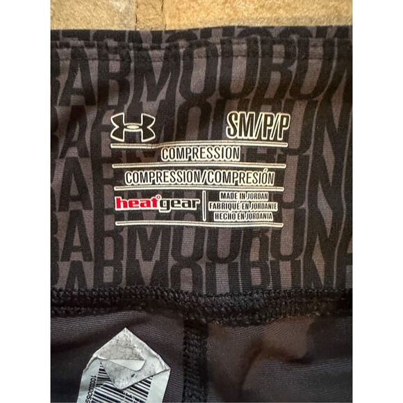 Under Armour Women's Logo Heat Gear Compression Leggings Capri Gray Size Small - Picture 9 of 9